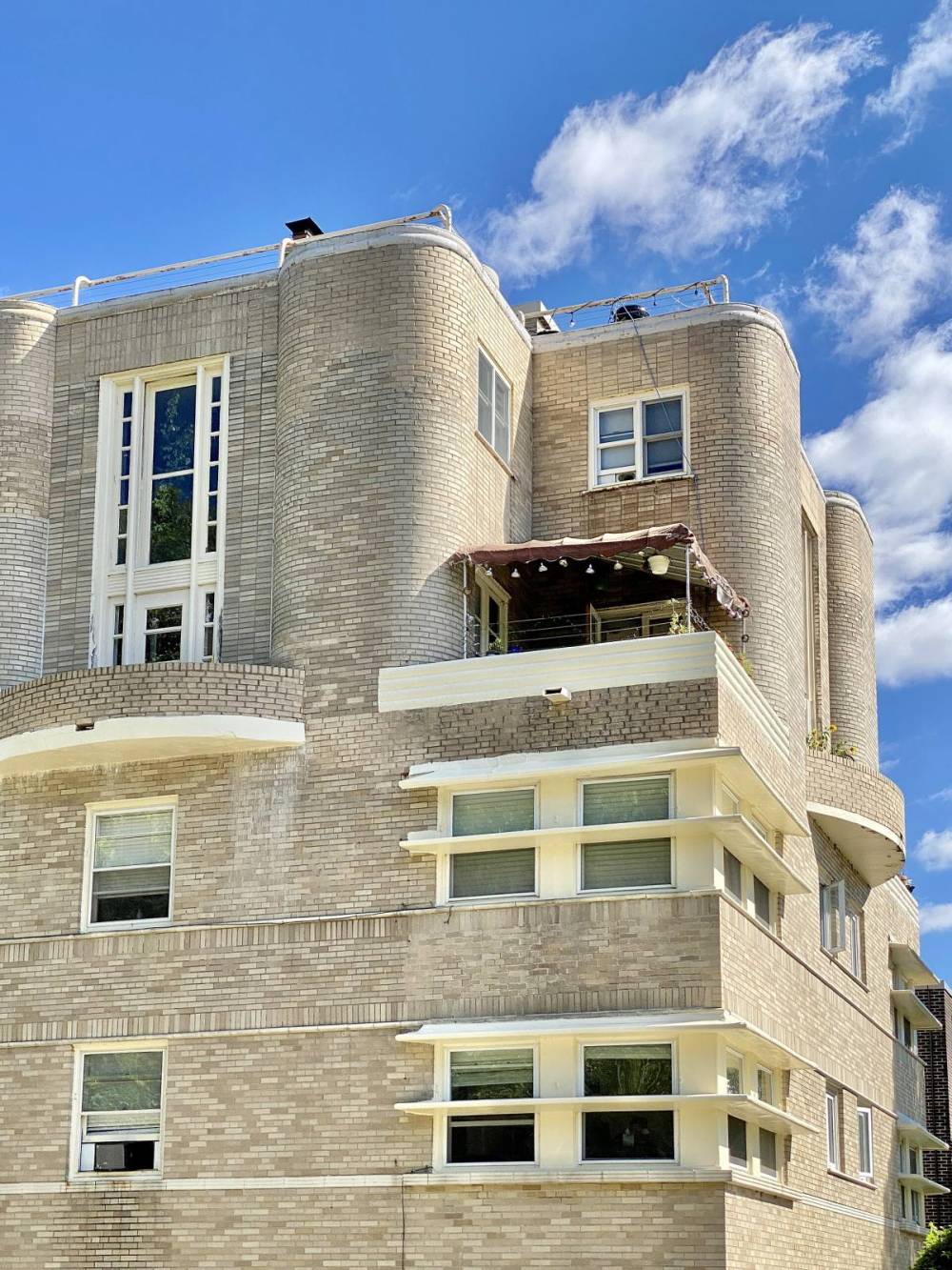 Top Interior Design Trends for Modern Apartments in 2026